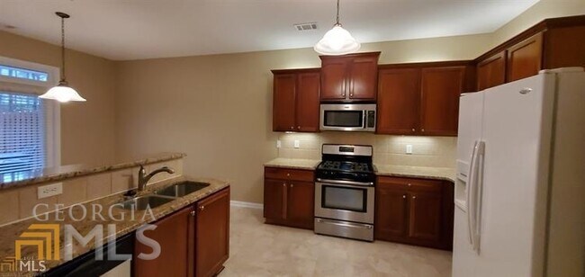 49 Tahoe Dr in Newnan, GA - Building Photo - Building Photo