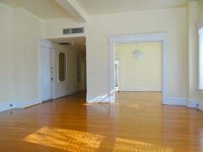 4 Kingshighway Blvd in St. Louis, MO - Building Photo - Building Photo