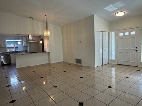 604 Carpenter Way in Roseville, CA - Building Photo - Building Photo
