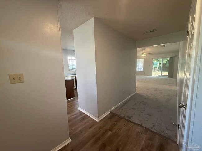 2715 Summertree Ln in Gulf Breeze, FL - Building Photo - Building Photo