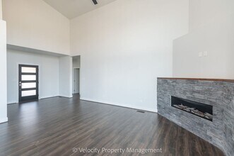 10465 Bitterbrush Ct in Redmond, OR - Building Photo - Building Photo