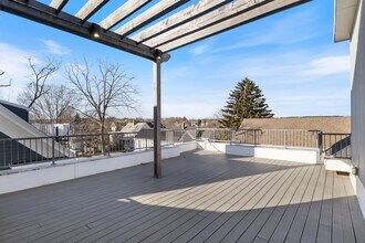 303 Islington St in Portsmouth, NH - Building Photo - Building Photo