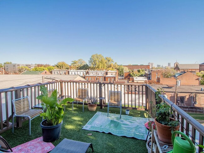 1213 Shenandoah Ave, Unit 1213 Shenandoah Ave. C