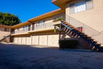 20329-20335 Denker Ave in Torrance, CA - Building Photo - Building Photo