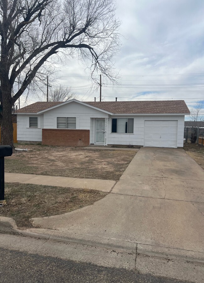 property at 2403 N Osage St