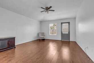 9327 Delicado Dr in Humble, TX - Building Photo - Building Photo