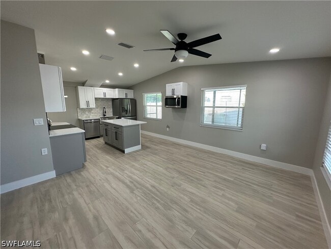 7225 Buchanan Rd in Ft. Myers, FL - Building Photo - Building Photo