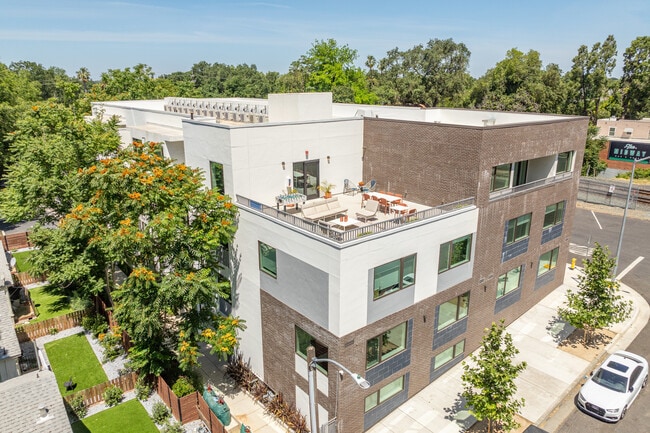 301 D Apartments