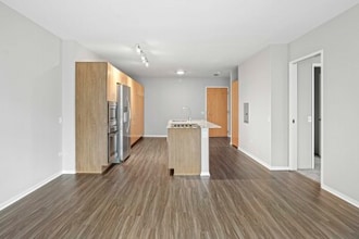 188 E Illinois St in Chicago, IL - Building Photo - Building Photo