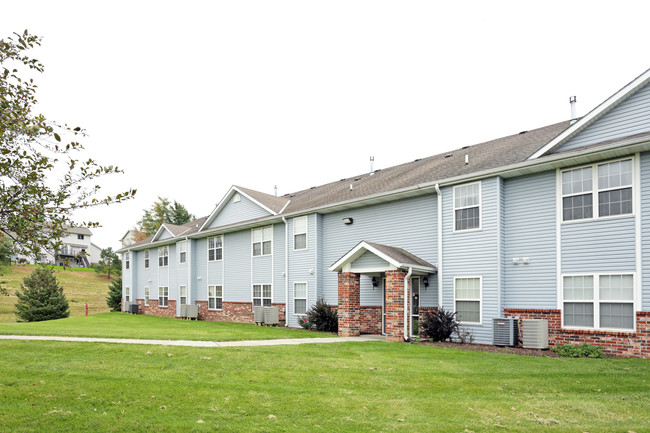 Tregaron Senior Residences in Bellevue, NE - Building Photo - Building Photo