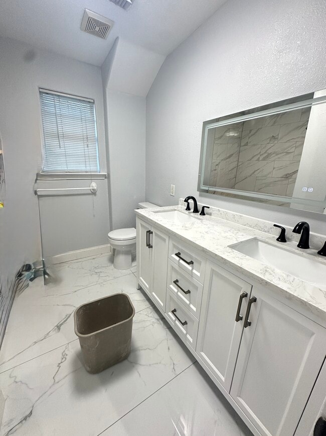 6434 Tadlock Ln, Unit Apt A in Houston, TX - Building Photo - Building Photo