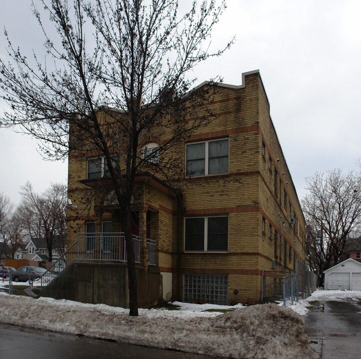 715 Dewey Ave in Rochester, NY - Building Photo