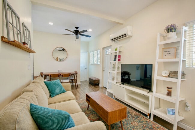 172 Landale Ln, Unit Guesthouse