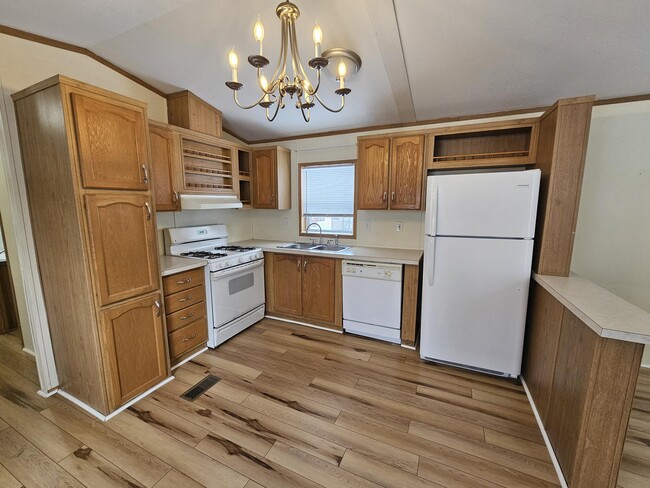 property at 32 Woodside Ln