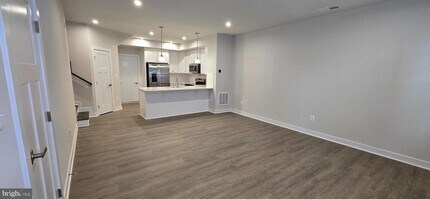 2542 -A Verona Pl in Ellicott City, MD - Building Photo - Building Photo