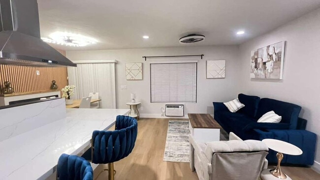 9568 Carroll Canyon Rd in San Diego, CA - Building Photo - Building Photo