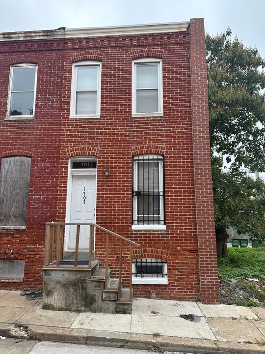 1707 N Dallas St in Baltimore, MD - Foto de edificio