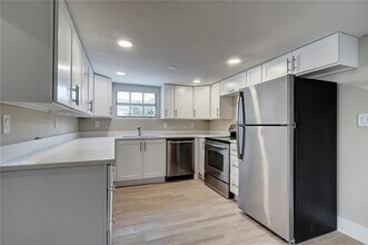 6711 NW 8th St in Margate, FL - Building Photo - Building Photo