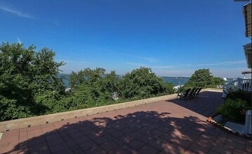 9 Linda Ln in Nahant, MA - Building Photo - Building Photo