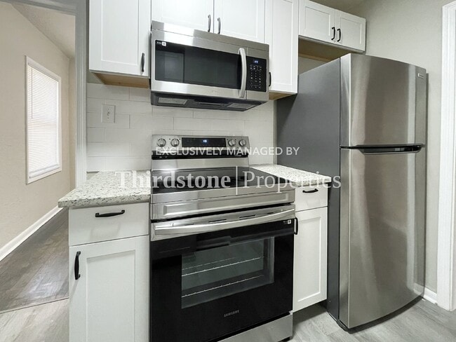 2138 Louise St in Jacksonville, FL - Building Photo - Building Photo