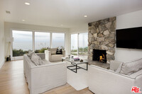 7247 Birdview Ave in Malibu, CA - Building Photo - Building Photo