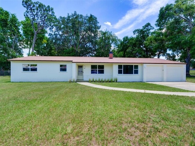 property at 305 Sunset Dr