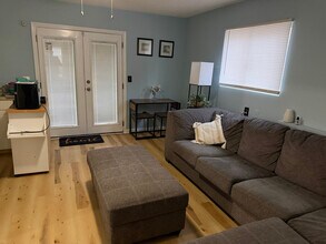 1399 Austin Rd in Ellenwood, GA - Foto de edificio - Building Photo