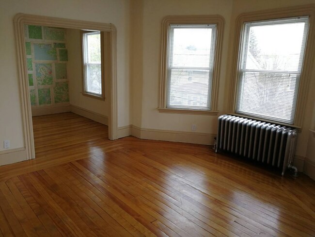 34 Hume Ave in Medford, MA - Building Photo - Building Photo