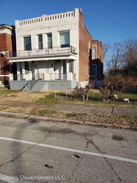 1232 N Euclid Ave in St. Louis, MO - Building Photo