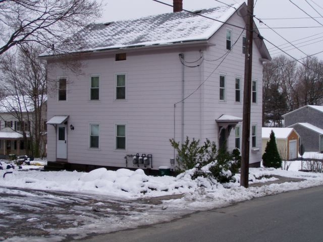 48 Prospect St in East Greenwich, RI - Building Photo