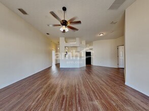 4306 Reynolds Oaks Pl in Plant City, FL - Building Photo - Building Photo