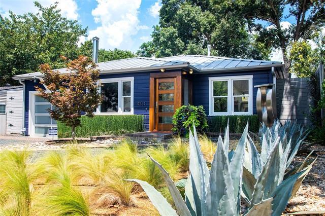4231 Merrell Rd in Dallas, TX - Building Photo