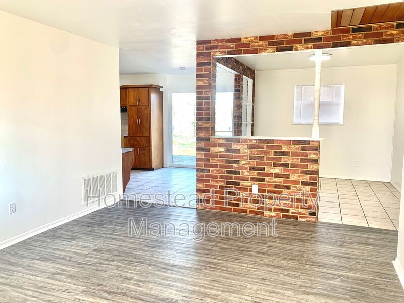 433 NW 84th St in Oklahoma City, OK - Building Photo