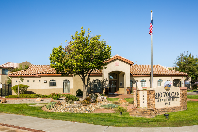 Welcome Home To Rio Volcan! in Albuquerque, NM - Foto de edificio - Building Photo