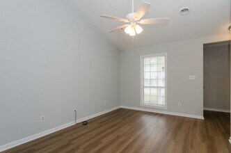 818 Varsity Dr in Wilmington, NC - Building Photo - Building Photo