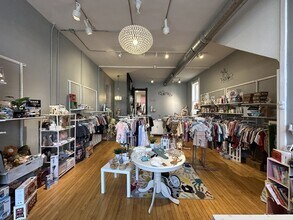 3422 N Lincoln Ave, Unit M00H in Chicago, IL - Building Photo - Building Photo