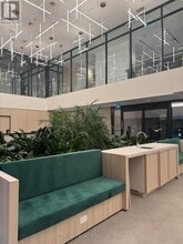 3071 Trafalgar Rd in Oakville, ON - Building Photo - Building Photo