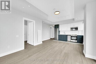 664 Spadina Ave. in Toronto, ON - Building Photo - Building Photo