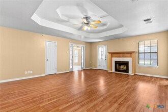 3923 Oak Valley Dr in Killeen, TX - Foto de edificio - Building Photo