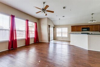 613 Fireberry Dr in Rockwall, TX - Building Photo - Building Photo