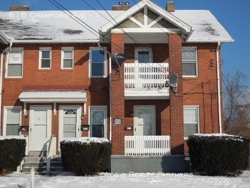 816 Crawford Ave in Duquesne, PA - Foto de edificio
