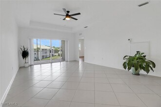 7842 Regal Heron Cir in Naples, FL - Building Photo - Building Photo