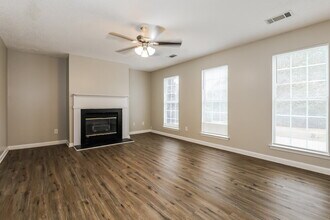 5501 Vanity Joys Ln in Ellenwood, GA - Building Photo - Building Photo