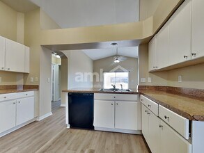 828 Rocky Mountain Ct in Valrico, FL - Building Photo - Building Photo
