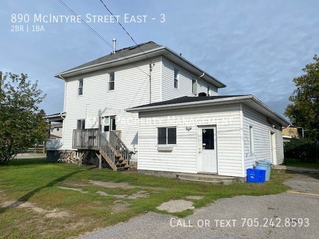 890 McIntyre St E in North Bay, ON - Building Photo - Building Photo