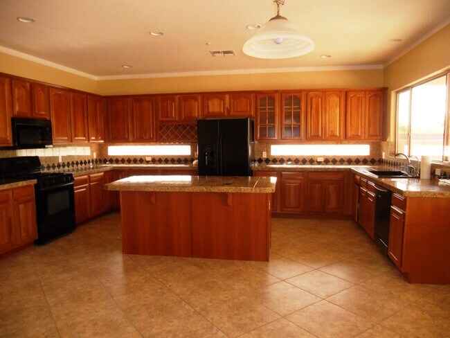 9571 Gambit Trail in Peoria, AZ - Building Photo - Building Photo