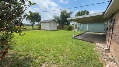11515 Evesborough Dr in Houston, TX - Building Photo - Building Photo