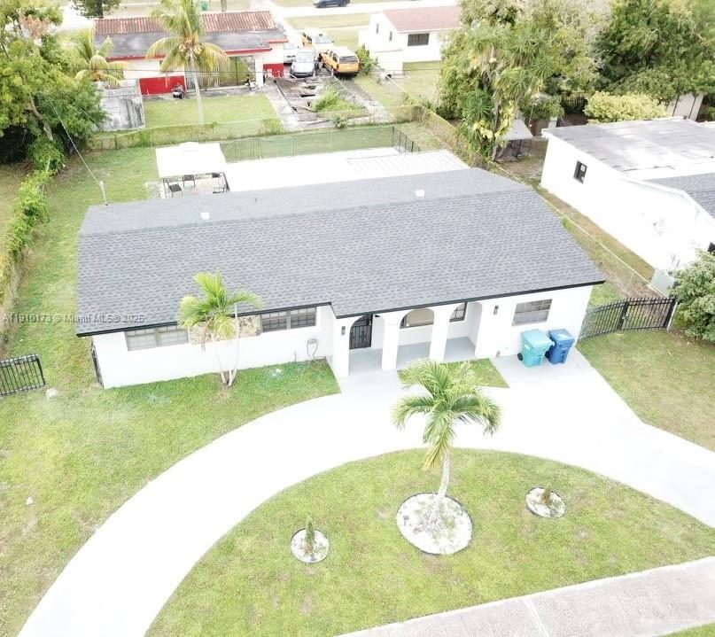 17110 NW 11th Ave in Miami, FL - Building Photo