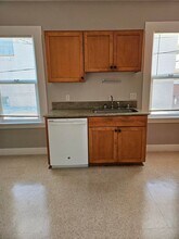 321a 4th Ln in South San Francisco, CA - Building Photo - Building Photo