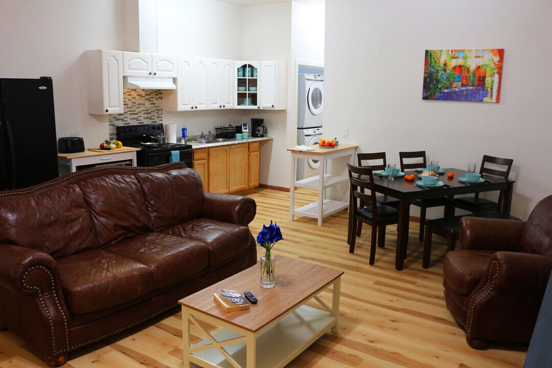 107 Martin Ln in Cedar Creek, TX - Building Photo